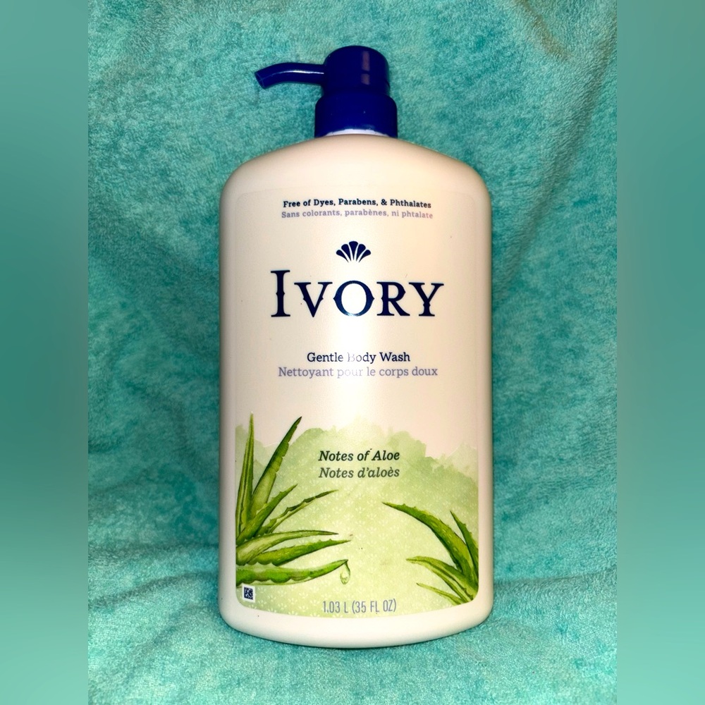 Ivory Gentle Body Wash, Notes of Aloe, Dye & Paraben-Free, 35 ounces
